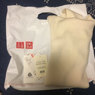 ユニクロ(UNIQLO)のタートルネック(ニット/セーター)