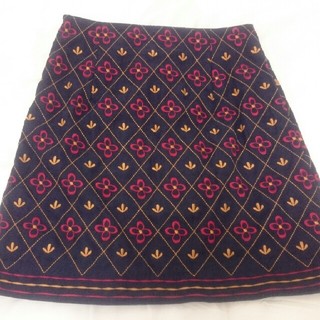 レディアゼル(REDYAZEL)のレディアゼル　ビーズ刺繍スカート(ミニスカート)