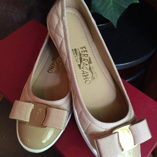 サルヴァトーレフェラガモ(Salvatore Ferragamo)の新品☆フェラガモシューズ(ハイヒール/パンプス)