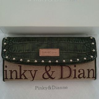 ピンキーアンドダイアン(Pinky&Dianne)のPinky  &  Dianne  ベージュジャガードXカーキレザー  長財布(財布)