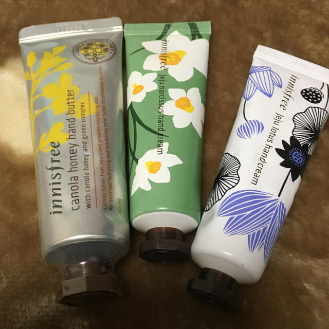 Innisfree(イニスフリー)の再値下げしました☆innisfreeハンドクリーム 3本セット コスメ/美容のボディケア(ハンドクリーム)の商品写真