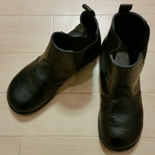 バーバリー(BURBERRY)のバーバリー　子供靴(ブーツ)　黒22.00EE made in China(ブーツ)