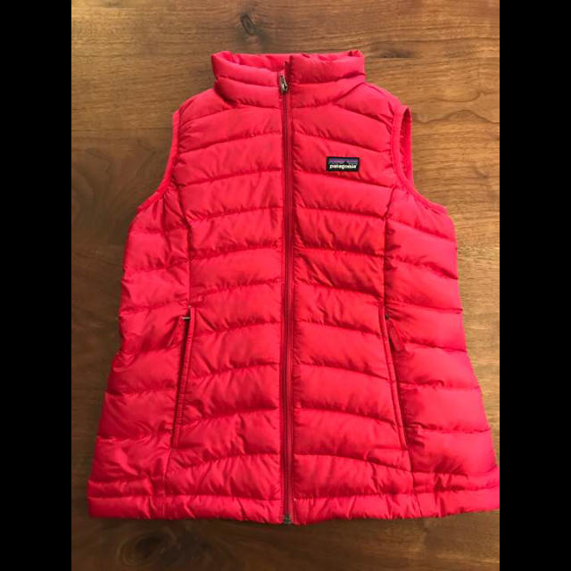 patagonia(パタゴニア)のパタゴニア キッズ/ベビー/マタニティのキッズ服女の子用(90cm~)(ジャケット/上着)の商品写真