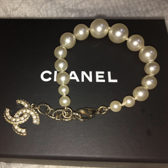 CHANEL(シャネル)の正規品 CHANELブレスレット レディースのアクセサリー(ブレスレット/バングル)の商品写真