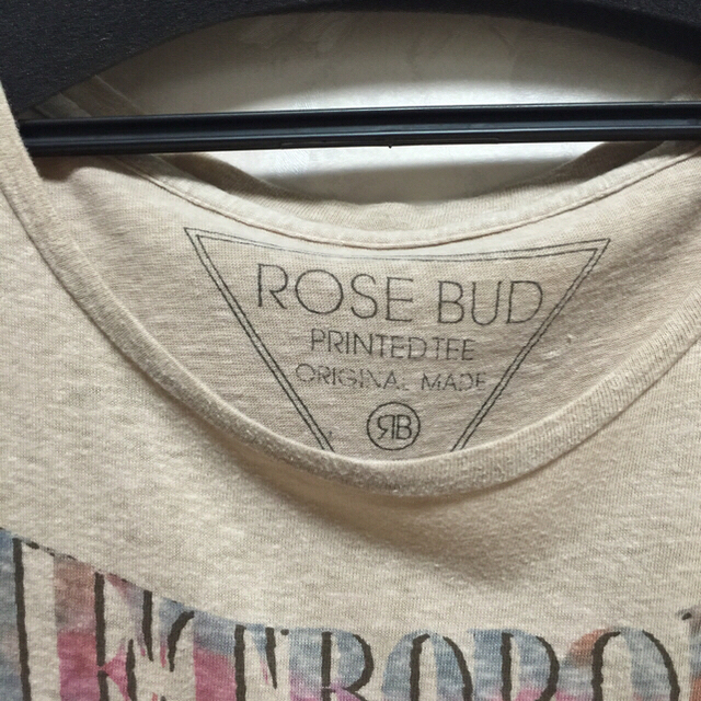 ROSE BUD(ローズバッド)の最安値！！プリントTシャツ レディースのトップス(Tシャツ(半袖/袖なし))の商品写真