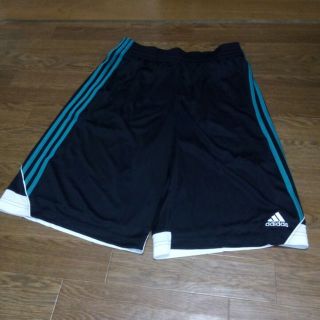 アディダス(adidas)のアディダスメンズバスケパンツ(ショートパンツ)