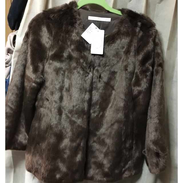 Khaju(カージュ)のkhaju  エコファーショートジャケット レディースのジャケット/アウター(毛皮/ファーコート)の商品写真