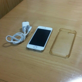 アイフォーン(iPhone)のiPhone 5s　美品◆ゴールド　32GB (スマートフォン本体)