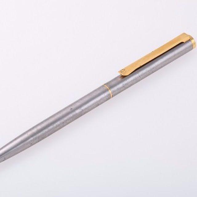 dunhill ダンヒル ツイストボールペン 品番B5-116の通販 by しましち's ...