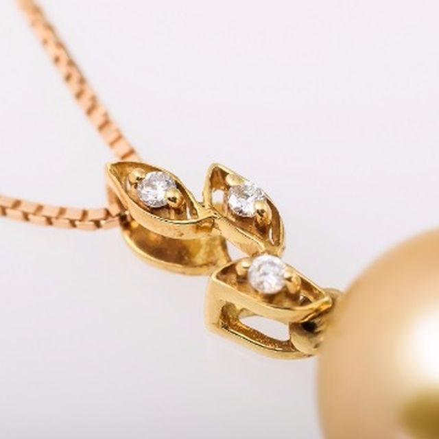 K18 ゴールデンパール・ダイヤモンド ネックレス 品番5-168 レディースのアクセサリー(ネックレス)の商品写真