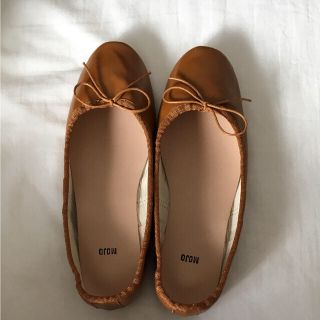 ザラ(ZARA)のお値下げ！新品未使用 lignt brown.フラットシューズ(バレエシューズ)