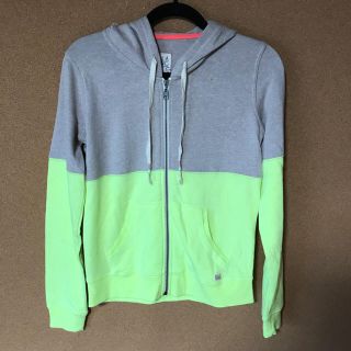 ビラボン(billabong)のBILLABONGツートンネオンカラーパーカー(パーカー)