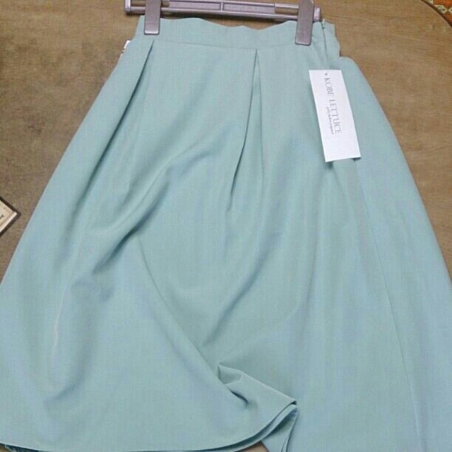 神戸レタス(コウベレタス)のKOBElettuce ミントグリーンのスカート レディースのスカート(ひざ丈スカート)の商品写真