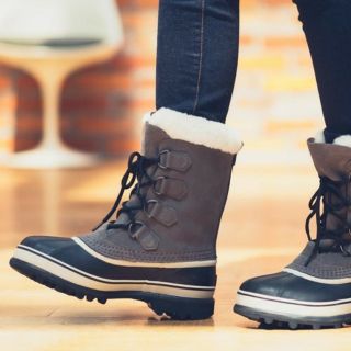 ソレル(SOREL)のソレル　SOREL 　caribou レディース　グレー　サイズ　8　新品未使用(ブーツ)