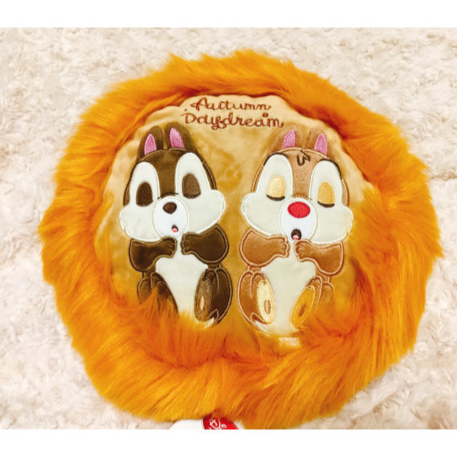 Disney(ディズニー)の新品✨チップ&デール💓もふもふクッション エンタメ/ホビーのおもちゃ/ぬいぐるみ(キャラクターグッズ)の商品写真