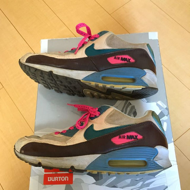 NIKE(ナイキ)のnike AirMax90 premium メンズの靴/シューズ(スニーカー)の商品写真