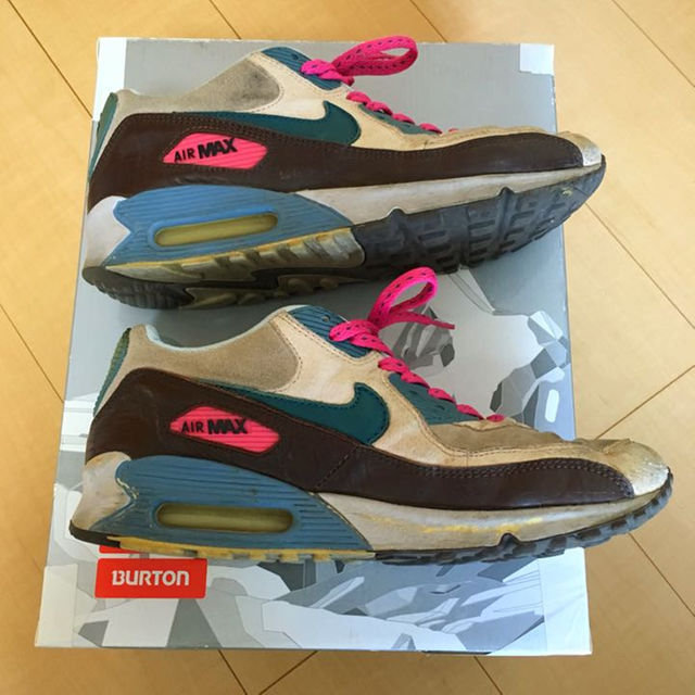 NIKE(ナイキ)のnike AirMax90 premium メンズの靴/シューズ(スニーカー)の商品写真