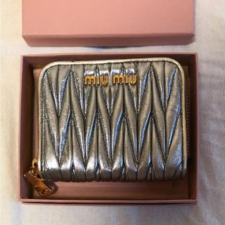 ミュウミュウ(miumiu)のmiumiu wallet.(折り財布)