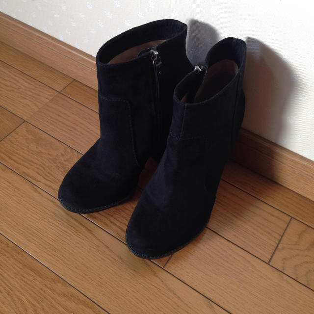 ZARA(ザラ)のzara short boots. レディースの靴/シューズ(ブーティ)の商品写真