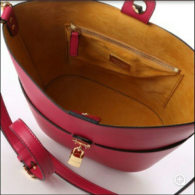 Samantha Thavasa(サマンサタバサ)の【新品＊保証書あり】サマンサタバサ２wayバッグ レディースのバッグ(ショルダーバッグ)の商品写真