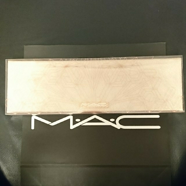 MAC(マック)の新品、未使用MAC 限定スノーボール ミニ リップスティック キット コスメ/美容のベースメイク/化粧品(口紅)の商品写真