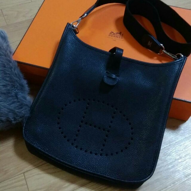 【送料0円】 Hermes - さかな♥HERMES⭐超美品エブリンPMブラック ショルダーバッグ 【送料0円】 Hermes - さかな♥HERMES⭐超美品エブリンPMブラック ショルダーバッグ