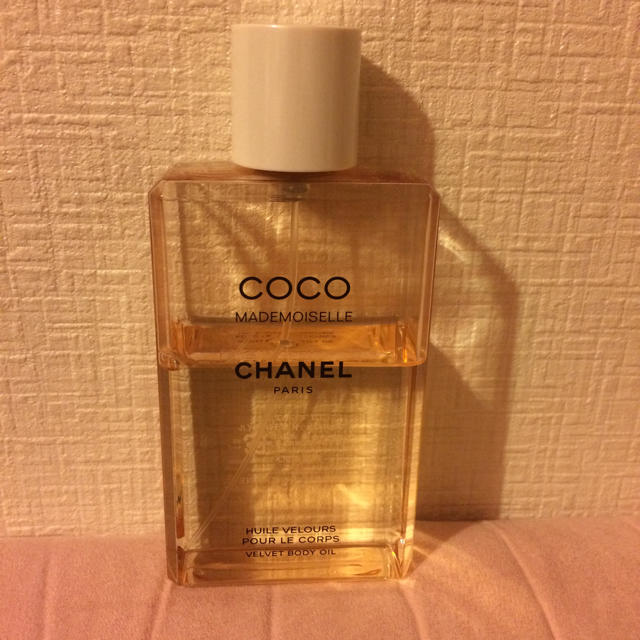 CHANEL(シャネル)のお値下げ ココ マドモワゼル ヴェルヴェット ボディ オイル コスメ/美容のボディケア(ボディオイル)の商品写真