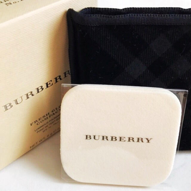 BURBERRY(バーバリー)の【バーバリー】パウダー ファンデーション コスメ/美容のベースメイク/化粧品(ファンデーション)の商品写真