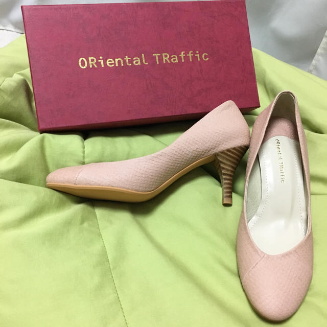 ORiental TRaffic(オリエンタルトラフィック)の【新品】ORiental TRaffic パンプス ピンクベージュ レディースの靴/シューズ(ハイヒール/パンプス)の商品写真