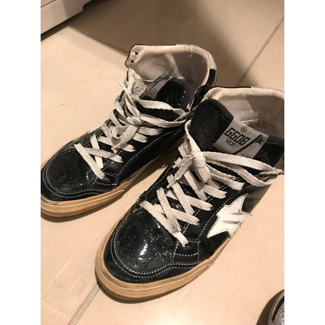 GOLDEN GOOSE(ゴールデングース)のGOLDEN GOOSE スニーカー 37 美品 レディースの靴/シューズ(スニーカー)の商品写真