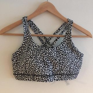 ルルレモン(lululemon)のlululemon bra top size6 *outlet*(ヨガ)