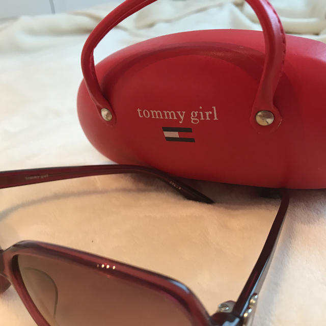 tommy girl(トミーガール)のサングラス Tommy girl レディースのファッション小物(サングラス/メガネ)の商品写真