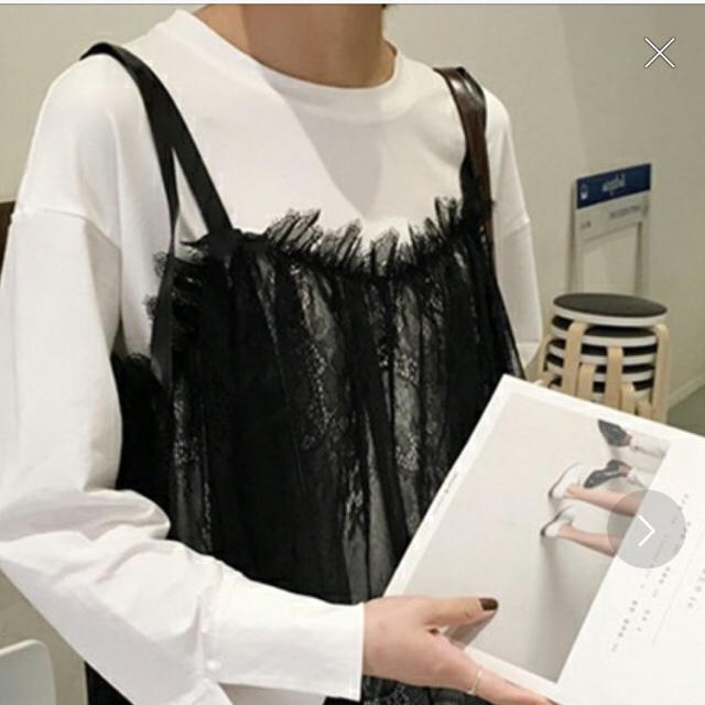 ZARA(ザラ)のレースキャミレーヤード風スリットTシャツ レディースのトップス(Tシャツ(長袖/七分))の商品写真