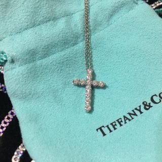 ティファニー(Tiffany & Co.)の⭐︎TIFFANY&co ダイヤ クロスネックレス ティファニー⭐︎(ネックレス)