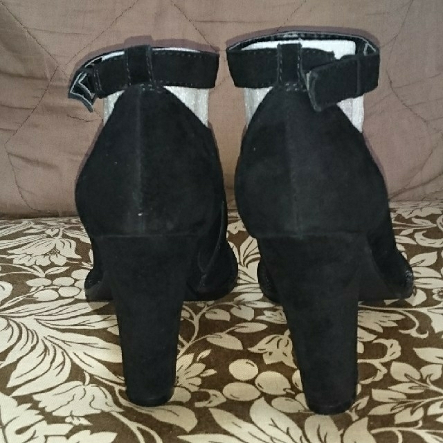 BLACK by moussy(ブラックバイマウジー)のBLACK BY MOUSSY 新品 未使用 スエード ショートブーツ L レディースの靴/シューズ(ブーツ)の商品写真