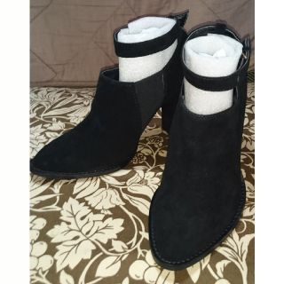 ブラックバイマウジー(BLACK by moussy)のBLACK BY MOUSSY 新品 未使用 スエード ショートブーツ L(ブーツ)