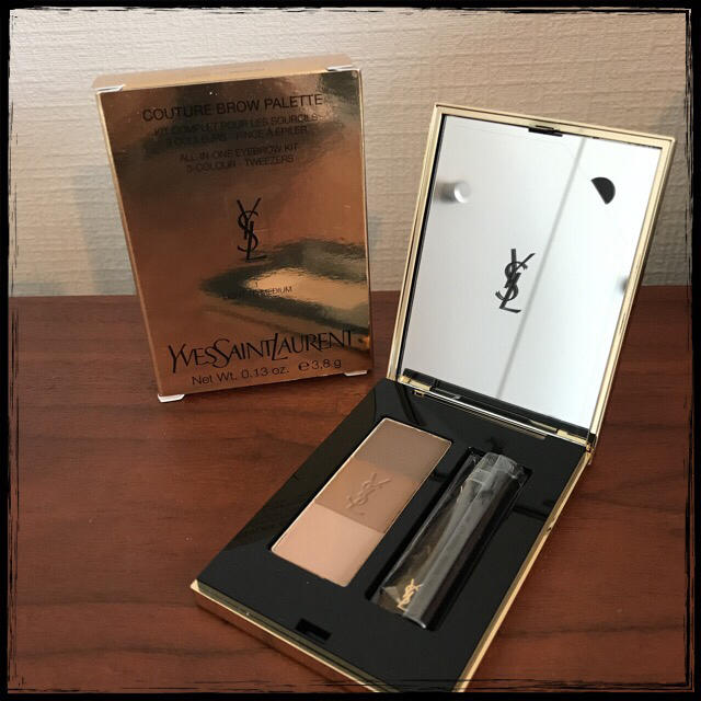 Yves Saint Laurent Beaute(イヴサンローランボーテ)のイヴ・サンローラン♡アイブロウ♡パレット♡未使用 コスメ/美容のベースメイク/化粧品(パウダーアイブロウ)の商品写真