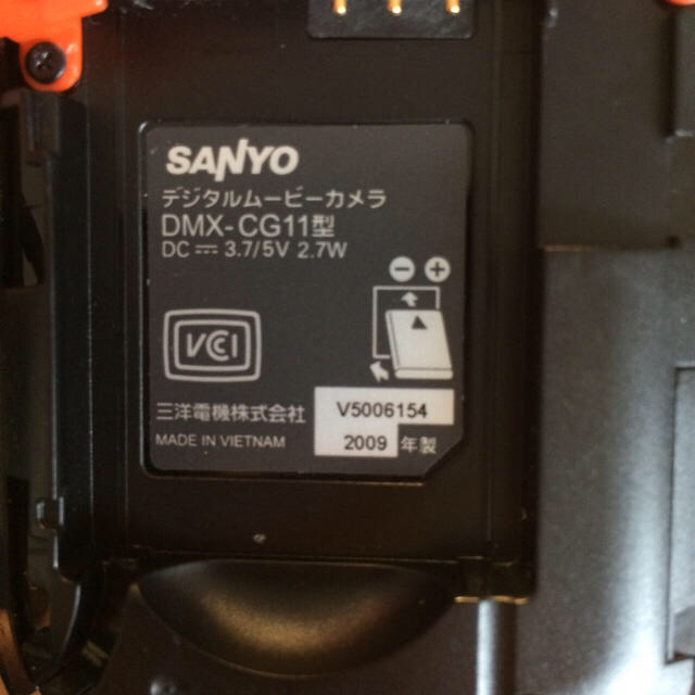 SANYO(サンヨー)の【最終値下】SANYO デジタルムービーカメラ Xacti DMX-CG11 スマホ/家電/カメラのカメラ(ビデオカメラ)の商品写真