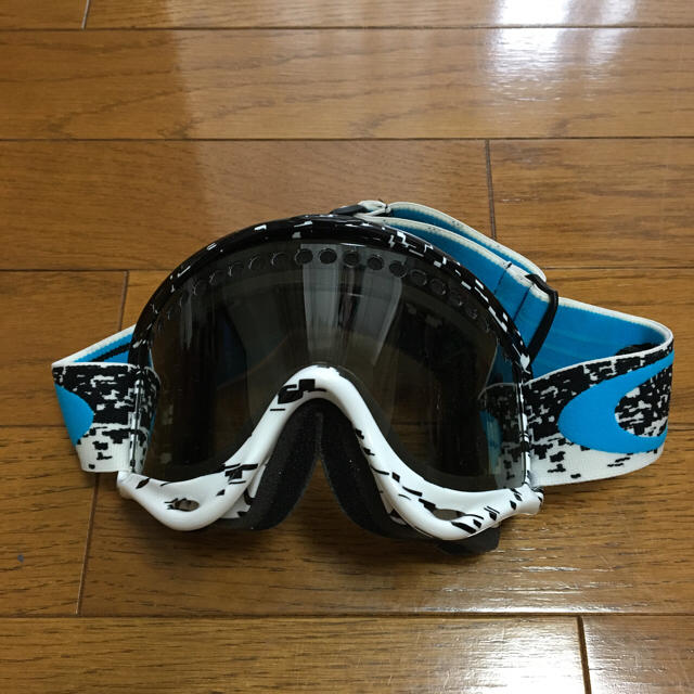 Oakley(オークリー)のオークリー美品！ゴーグル これ以上の値下げはしません！ スポーツ/アウトドアのスノーボード(ウエア/装備)の商品写真