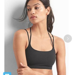 ギャップ(GAP)のGAP Pullover Bra スポーツブラ ブラック S 新品 ヨガ ブラ(トレーニング用品)