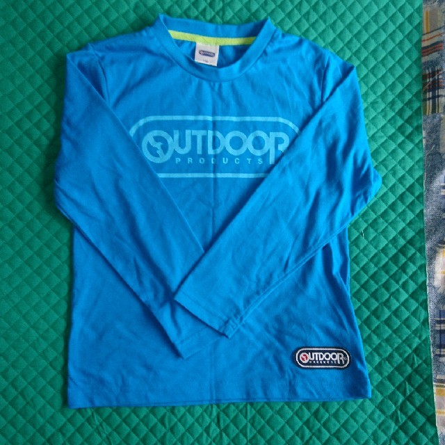 OUTDOOR(アウトドア)のOUTDOOR  ロンT キッズ 140 キッズ/ベビー/マタニティのキッズ服男の子用(90cm~)(Tシャツ/カットソー)の商品写真