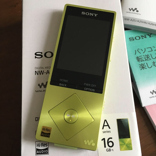 WALKMAN(ウォークマン)のWALKMAN NW-A25 ライムイエロー スマホ/家電/カメラのオーディオ機器(ポータブルプレーヤー)の商品写真