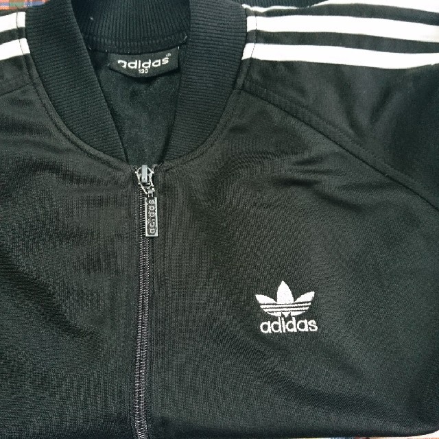 adidas(アディダス)のadidas ジャージ上 キッズ 130 キッズ/ベビー/マタニティのキッズ服男の子用(90cm~)(ジャケット/上着)の商品写真