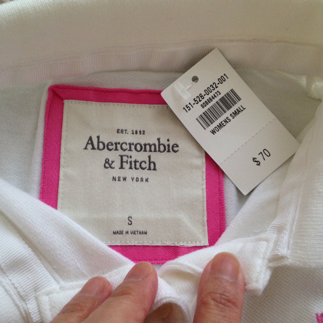 Abercrombie&Fitch(アバクロンビーアンドフィッチ)のポロシャツ レディースのトップス(ポロシャツ)の商品写真