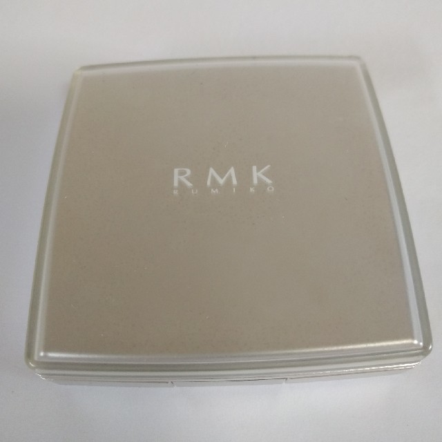 RMK(アールエムケー)のRMK インジーニアス　メタリックアイズ　PU200 コスメ/美容のベースメイク/化粧品(アイシャドウ)の商品写真