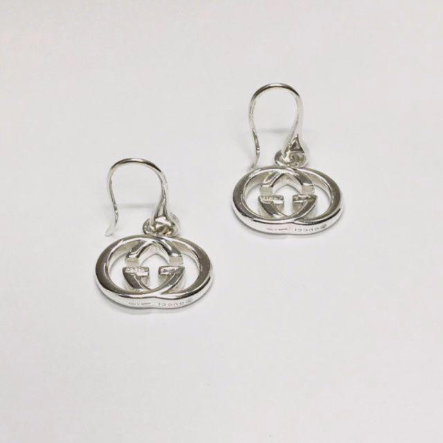 Gucci - グッチ🎀インターロッキングG ピアス シルバーの通販 by るな