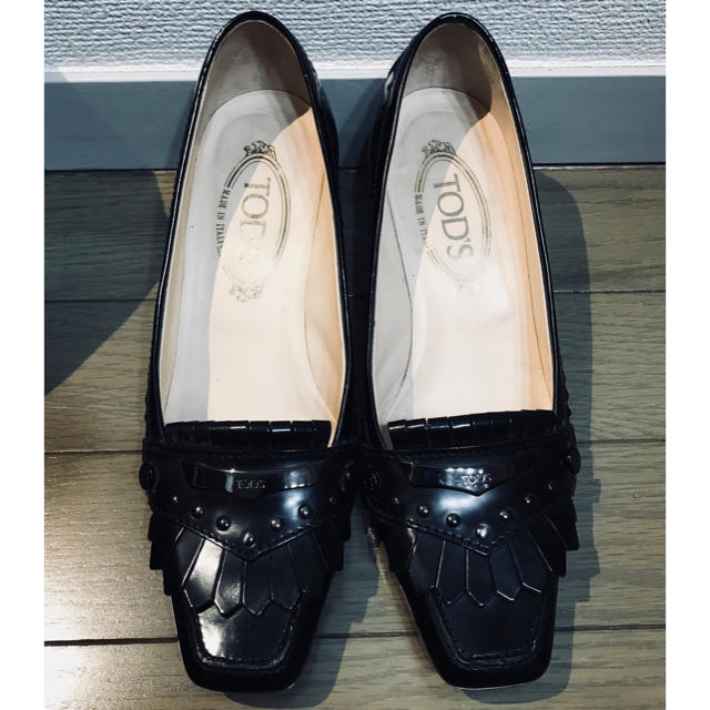 【週末セール】TOD'S 黒 レザー パンプス美品 24cm