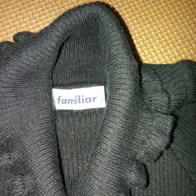 familiar(ファミリア)のfamiliar120㎝　黒タートルネック キッズ/ベビー/マタニティのキッズ服女の子用(90cm~)(その他)の商品写真