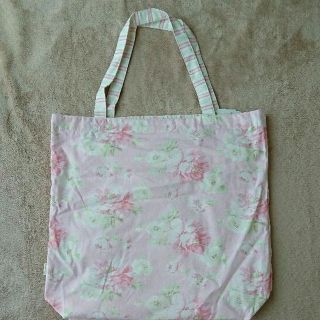 ローラアシュレイ(LAURA ASHLEY)の【新品未使用】ローラアシュレイ＊トートバッグ(トートバッグ)