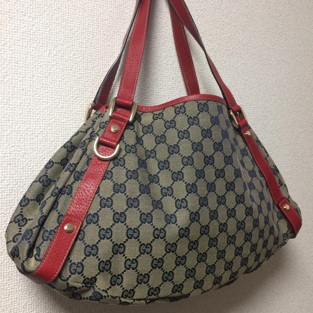 Gucci(グッチ)のバッグ［GUCCI］ レディースのバッグ(ハンドバッグ)の商品写真